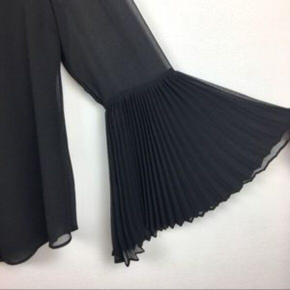 White House Black Market Maggie Pleated Sleeve Blouse in Black - Picture 10 of 14